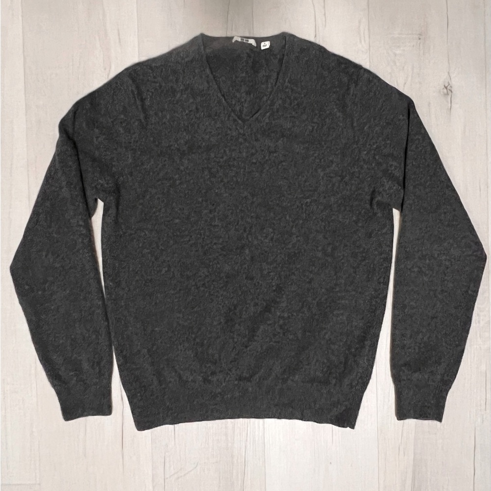 Uniqlo cashmere sweater. Fall 2015.